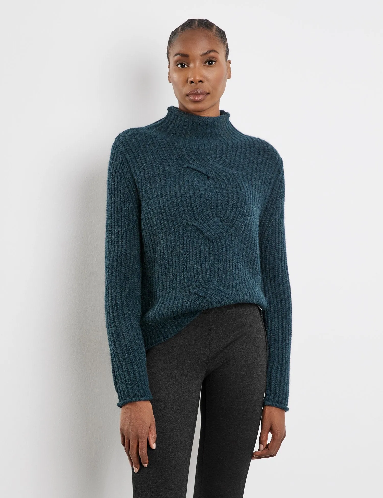 Cable Knit Pullover