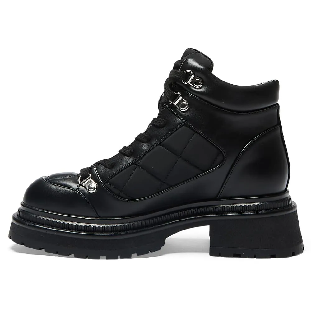 Kai Boot in Black Smooth